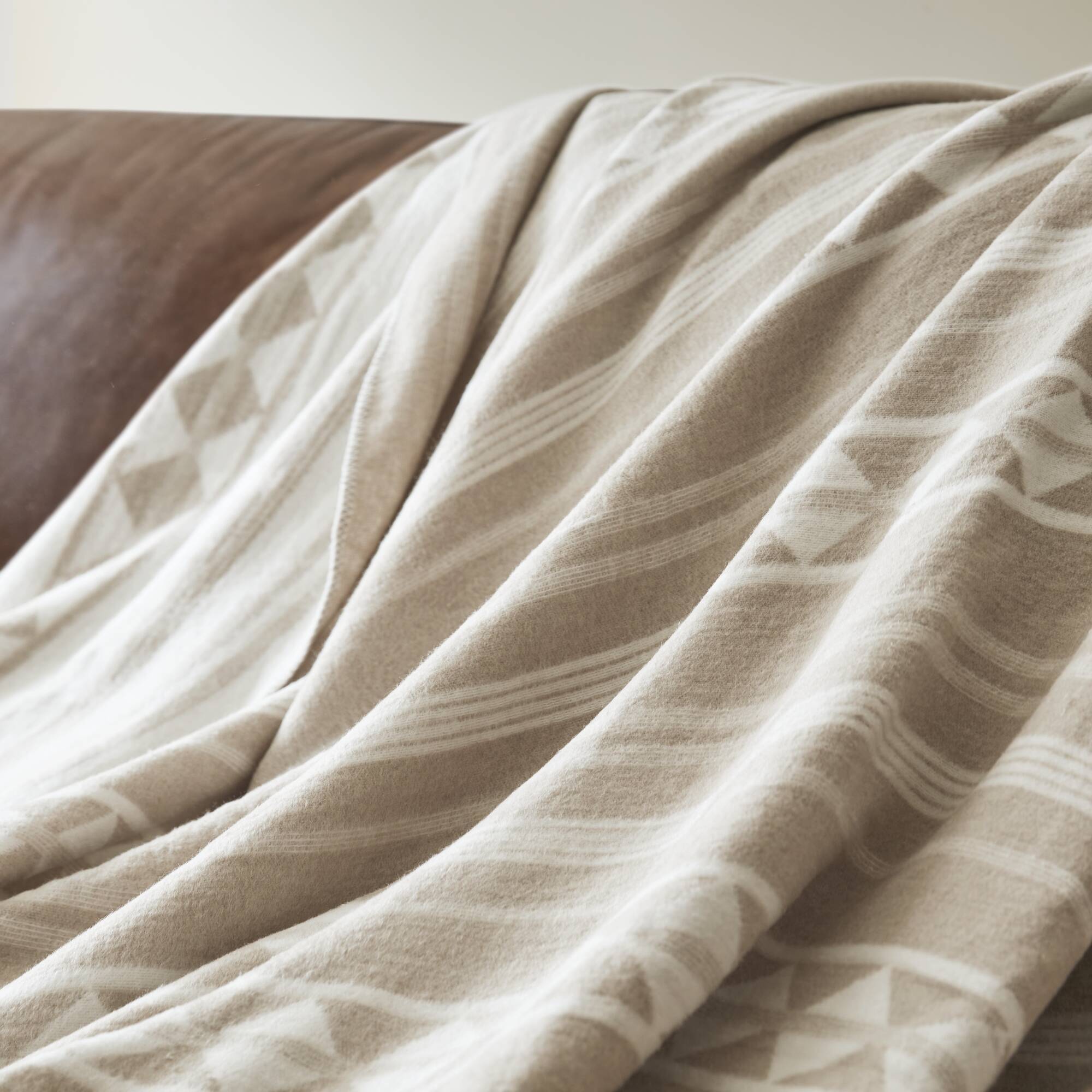 Alberta - King Cotton Blend Blanket - Ivory Stripe