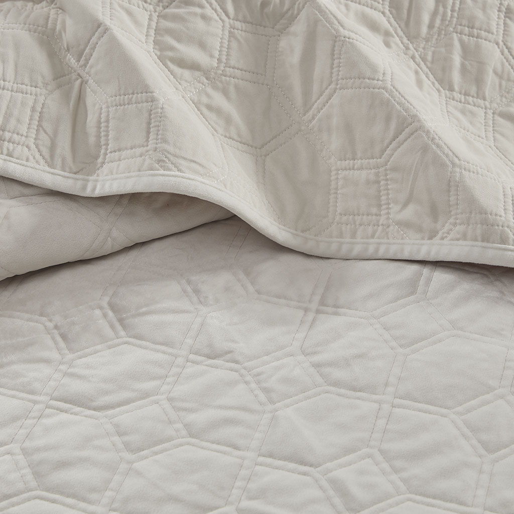 Harper - King Reversible 3 Piece Coverlet Set - Ivory