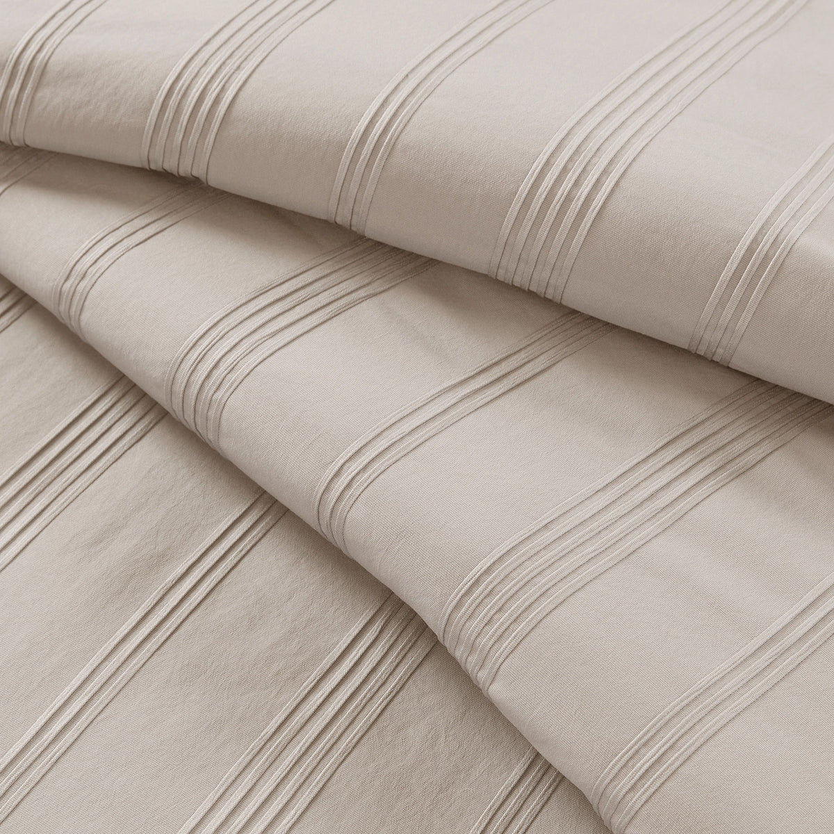 Logan - Twin/Twin Long Striped Comforter Set - Neutral