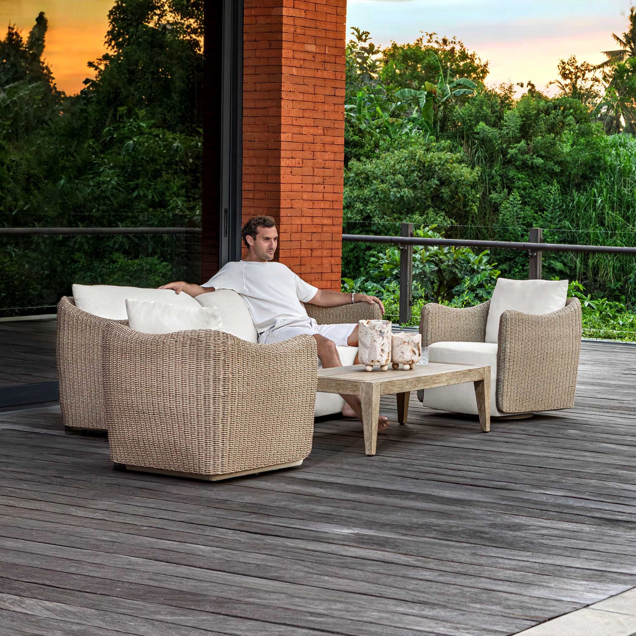 Sunset - Wicker Outdoor Sofa - Oatmeal / Oyster White