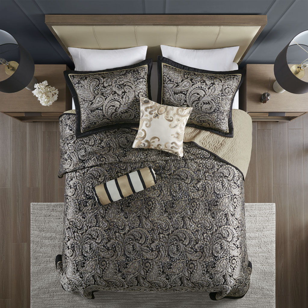 Aubrey - 5 Piece Jacquard Bedspread Set With Throw Pillows - Black