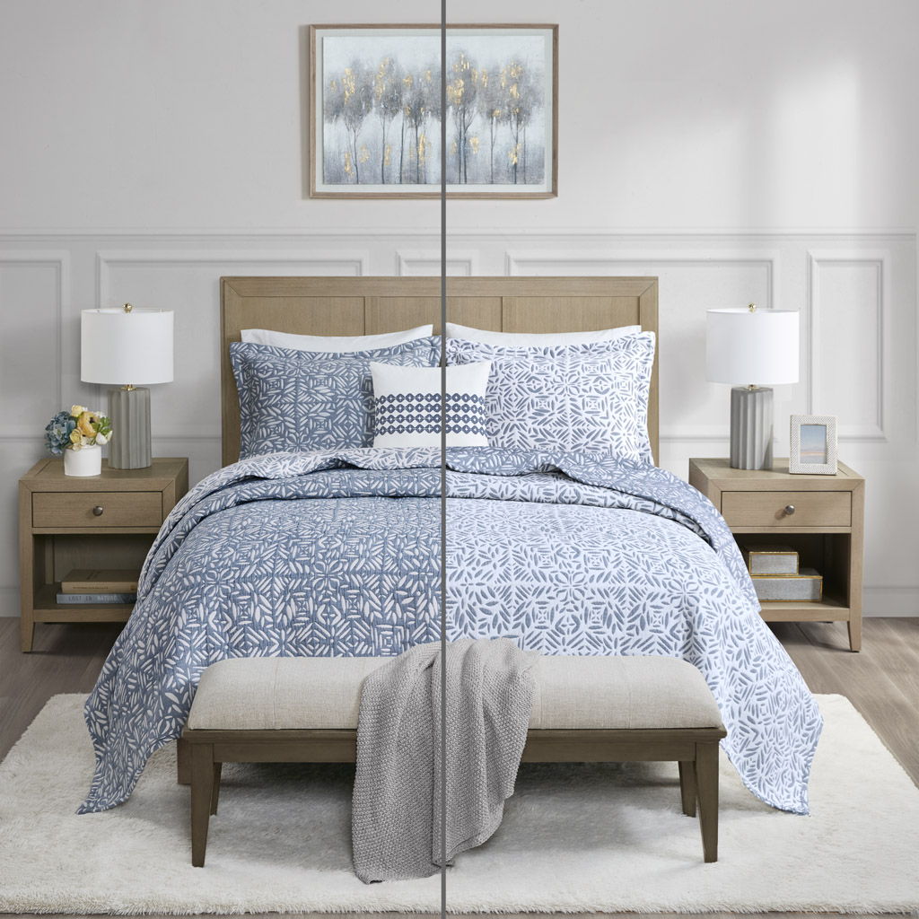 Harmony - 4 Piece King Oversized Reversible Matelasse Coverlet Set With Throw Pillow - Blue