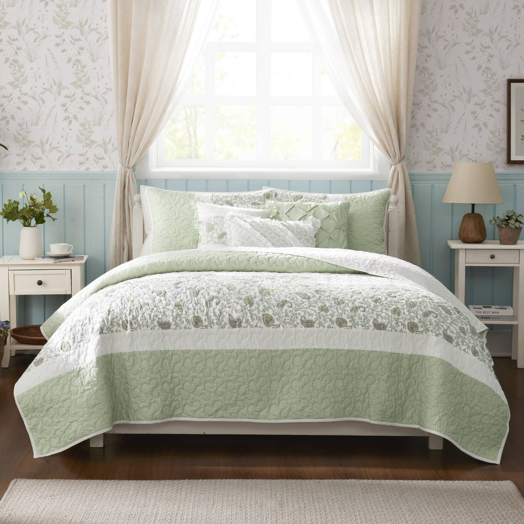 Dawn - 6 Piece King/California King Percale Quilt Set With Throw Pillows - Sage Green