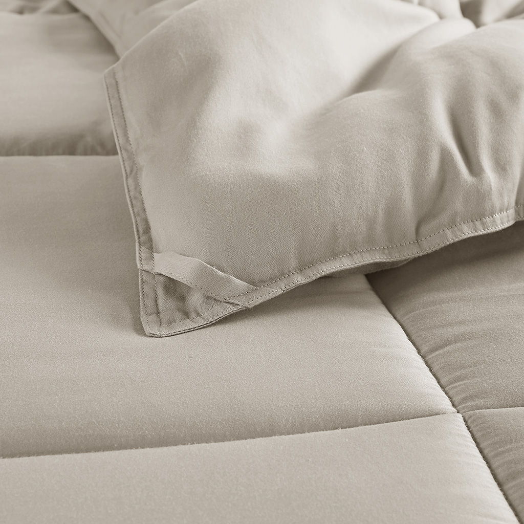 Winfield - 300 Thread Count Cotton Shell Luxury Down Alternative Comforter - Beige