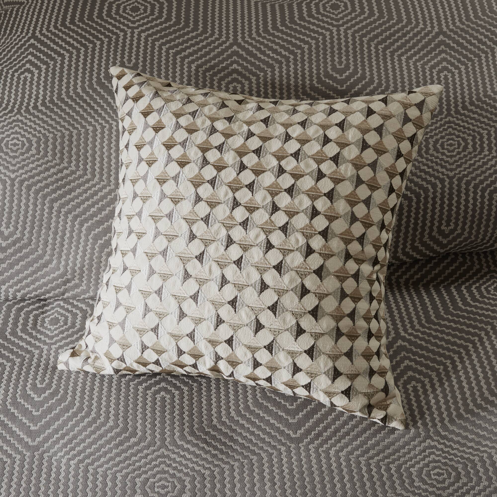 Shades of Gray - Queen Comforter Set - Gray