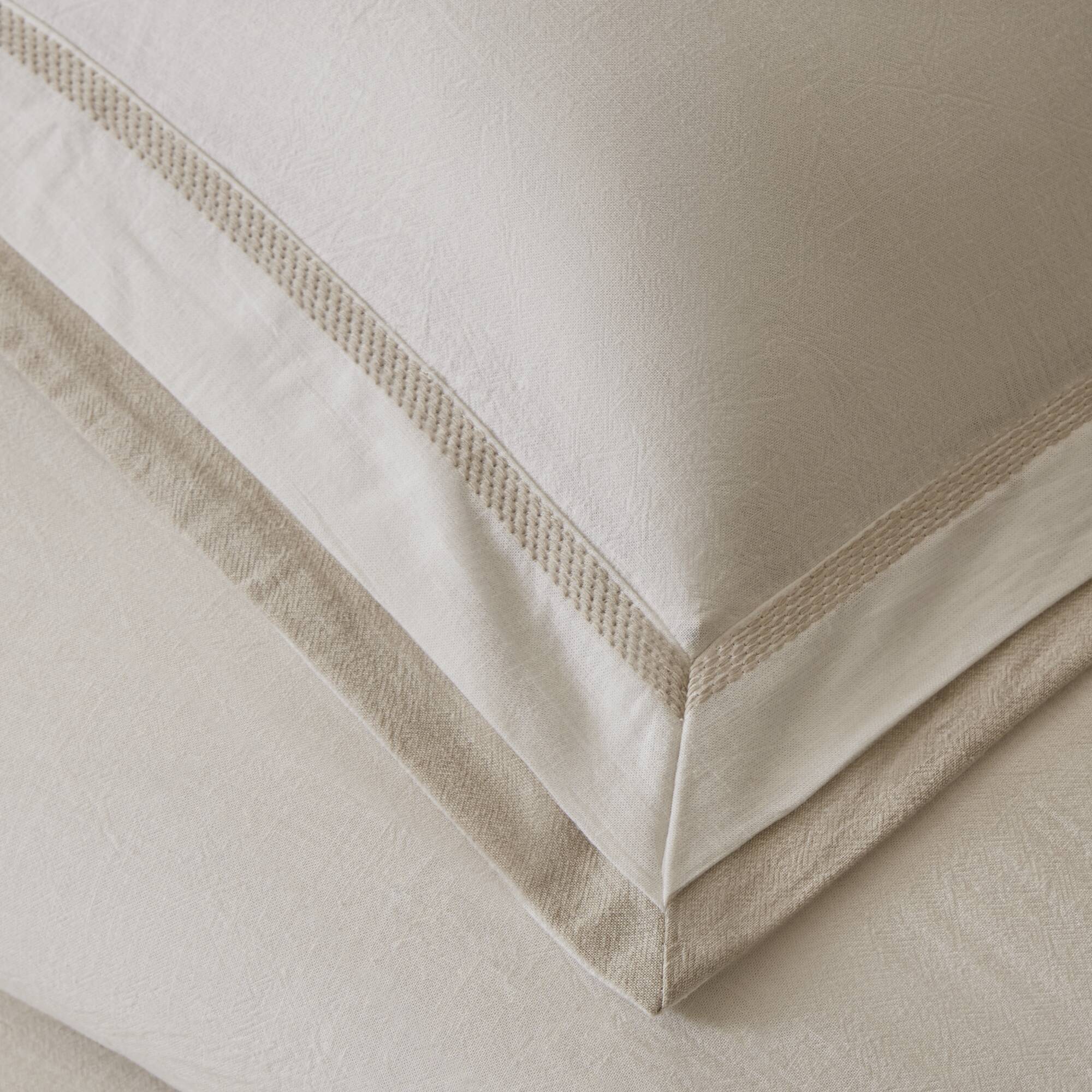 Linen Blend - Full/Queen Duvet Cover Set - White/Gold