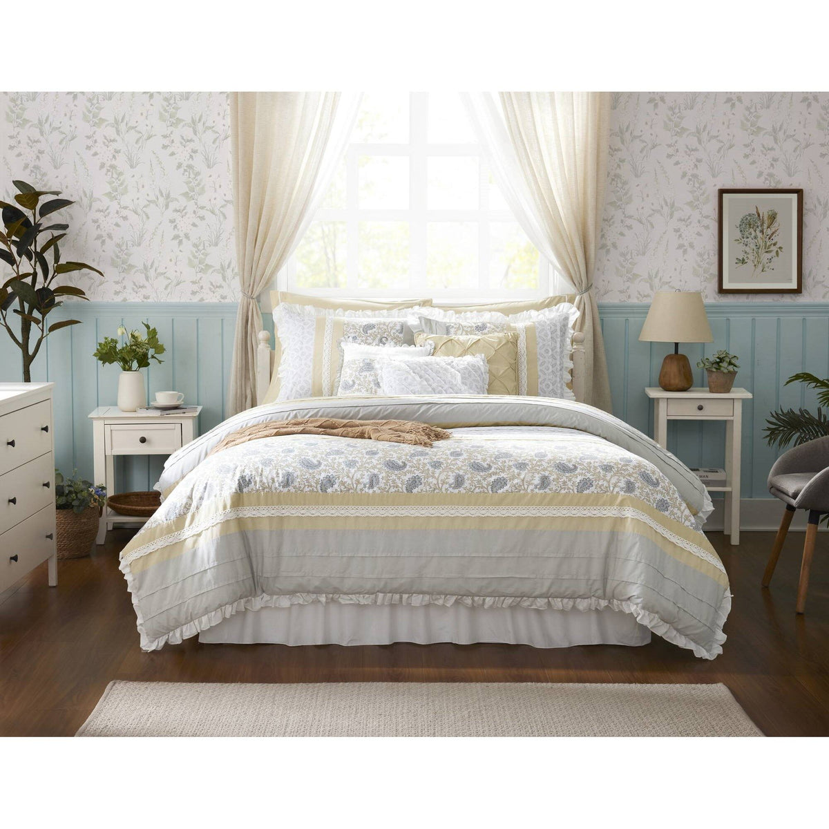 Dawn - Queen - 9 Piece Comforter Set - Yellow
