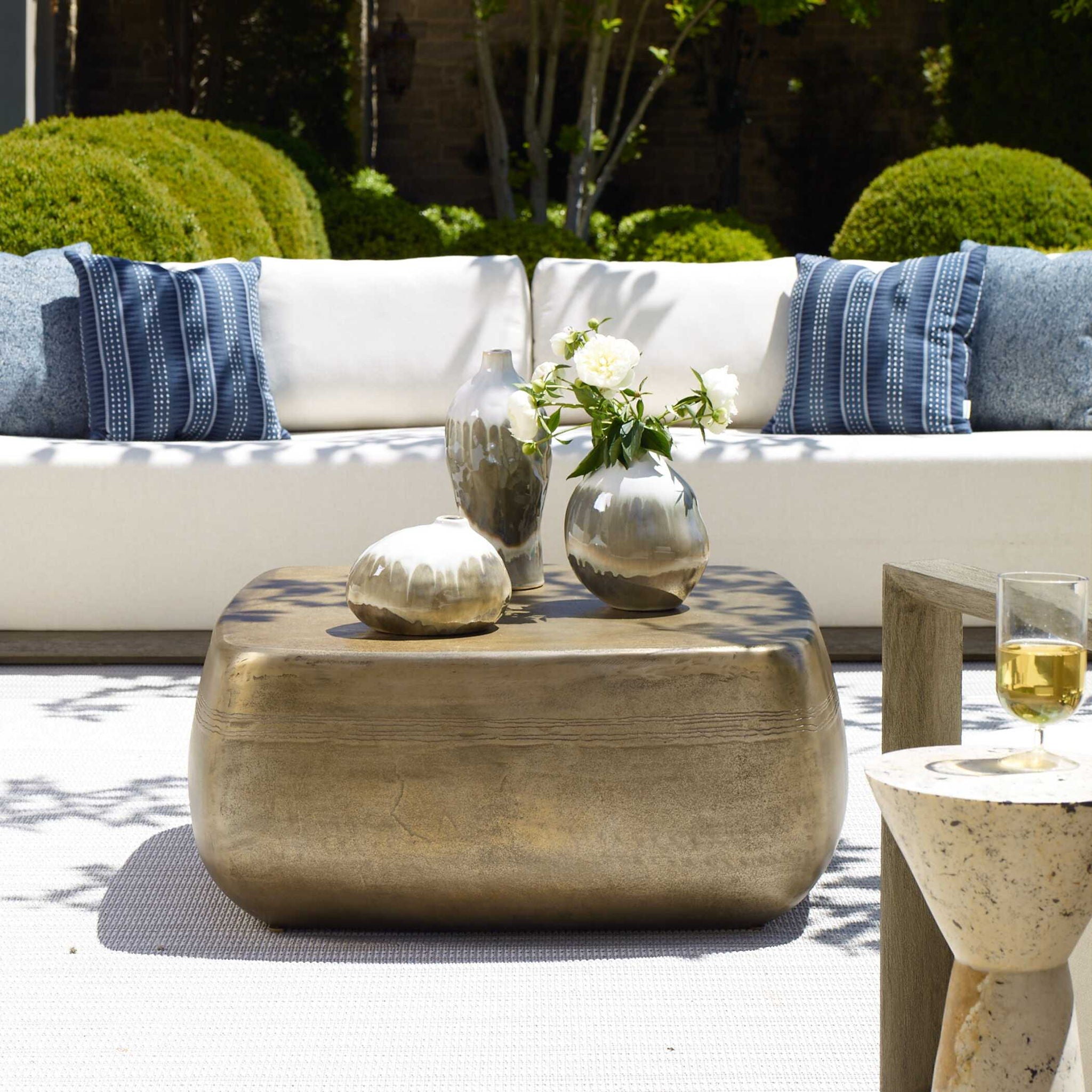 Saguaro - Indoor-Outdoor Table