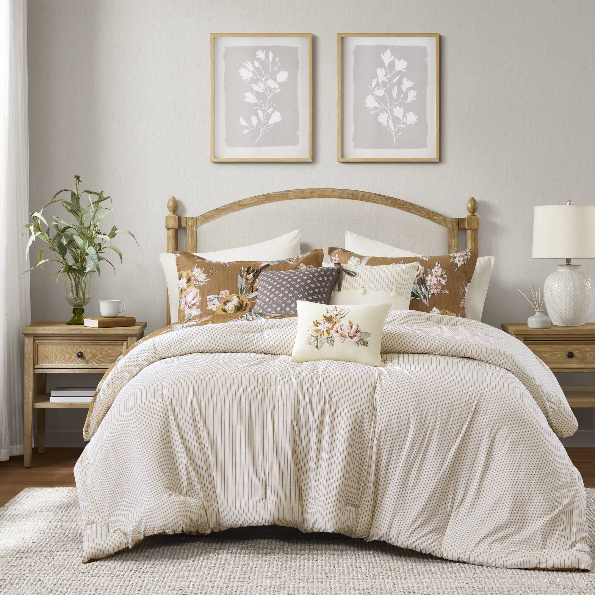 Salara - King Comforter Set - Terracotta