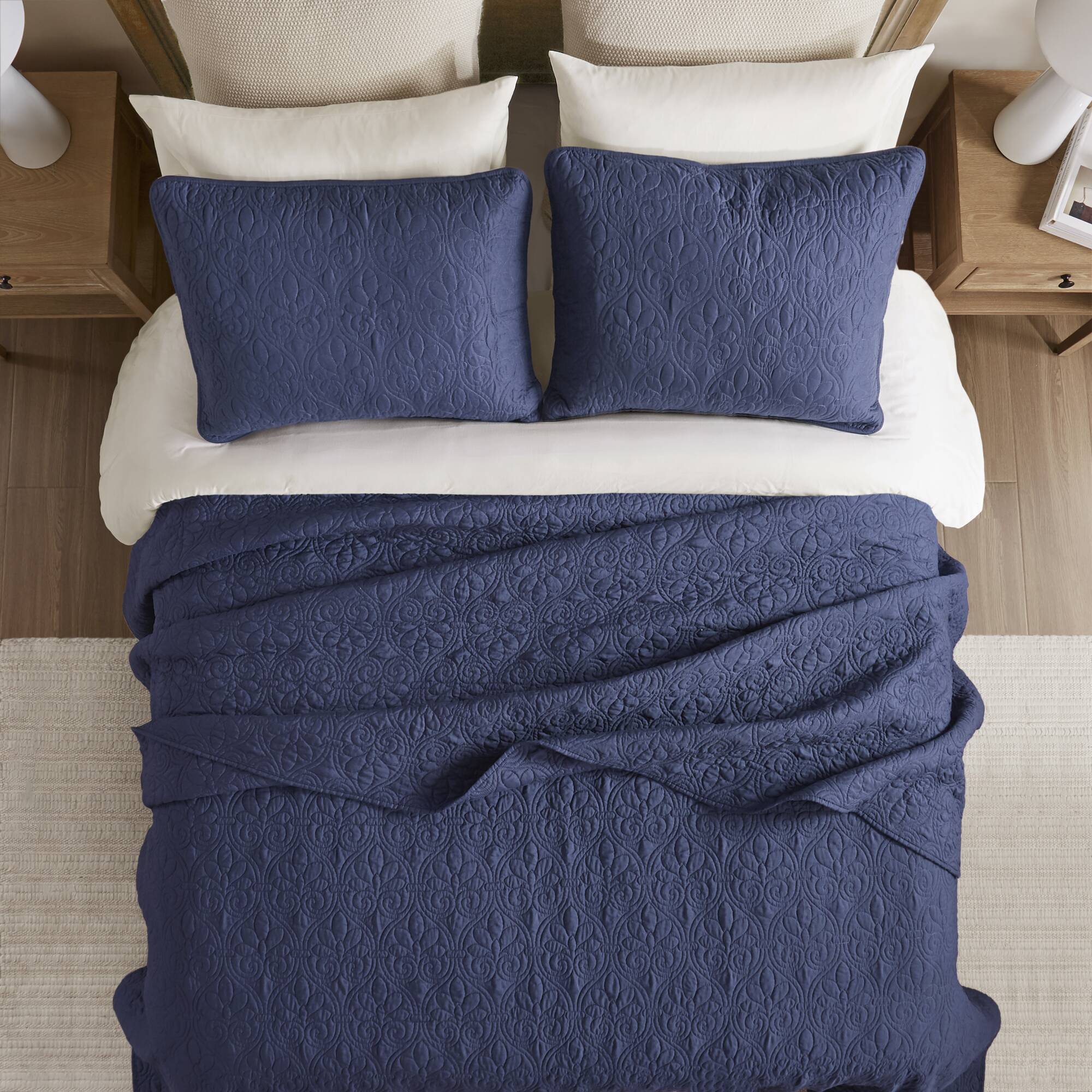 Quebec - Queen Reversible Bedspread Set - Navy