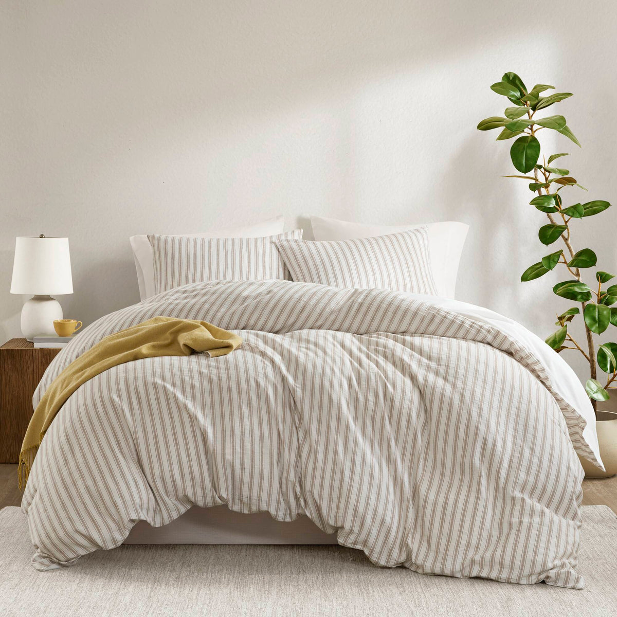 Etta - 3 Piece King Duvet Set - Tan