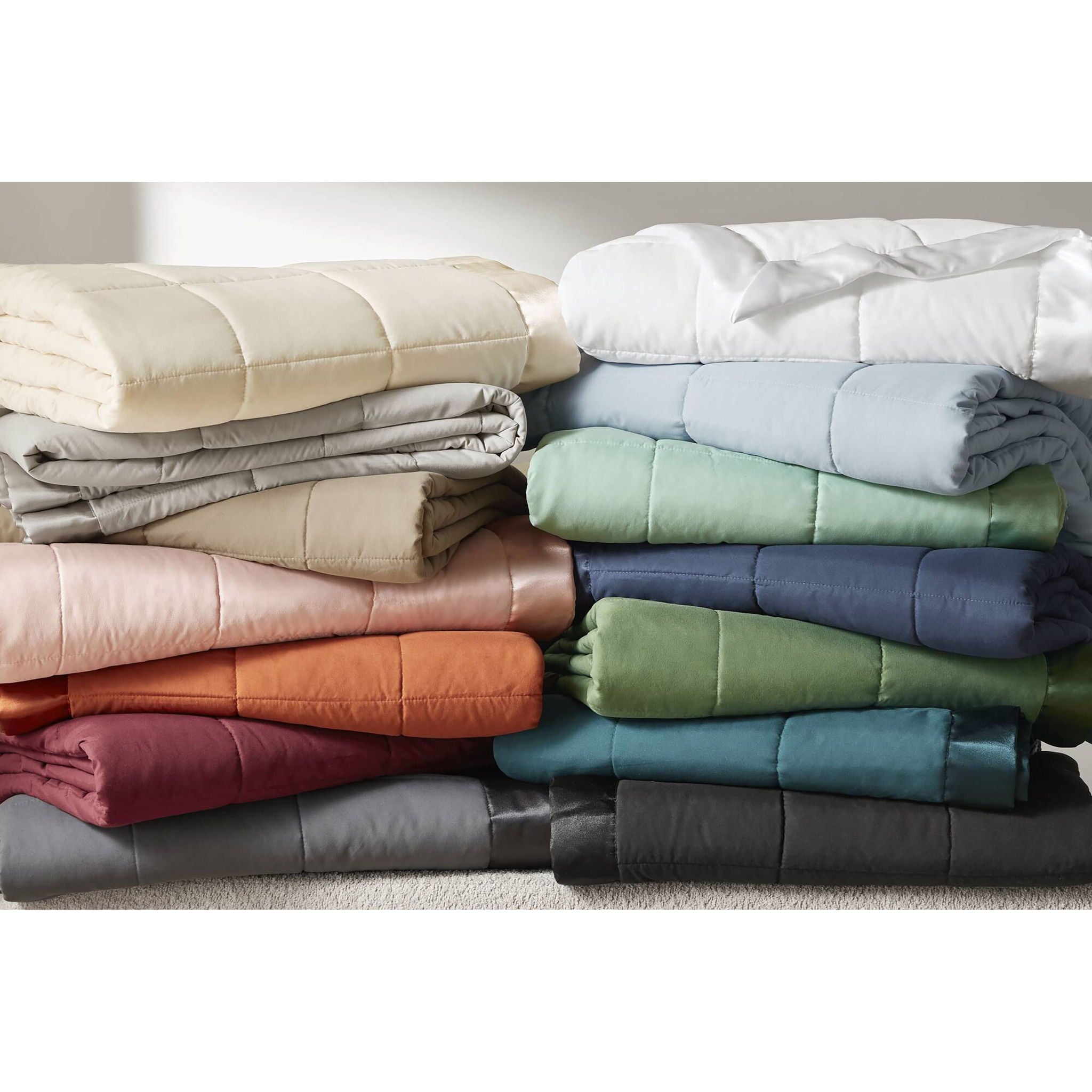 Windom - King All Season Hypoallergenic Blanket With 3M Scotchgard - Cream