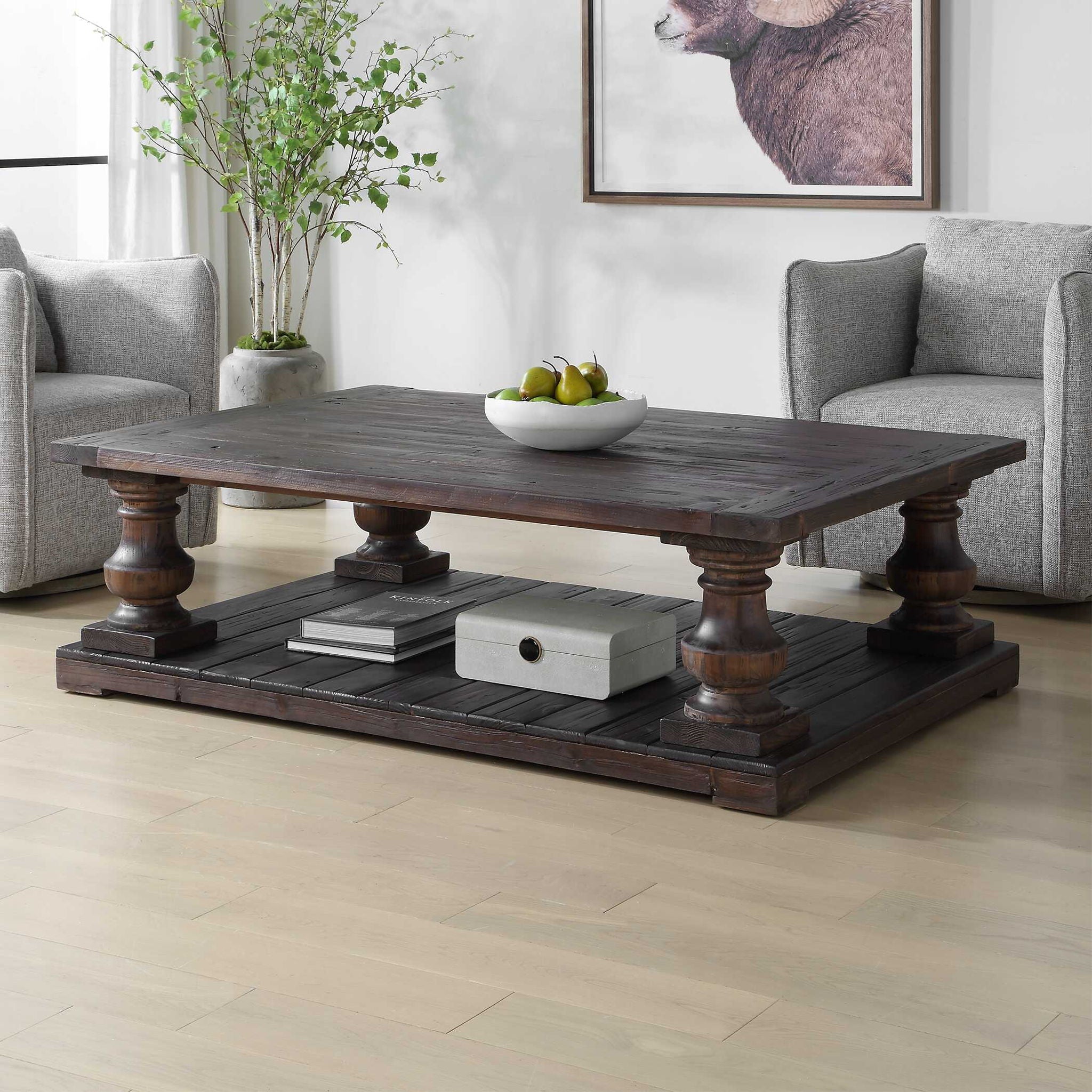 Stratford - Coffee Table - Walnut