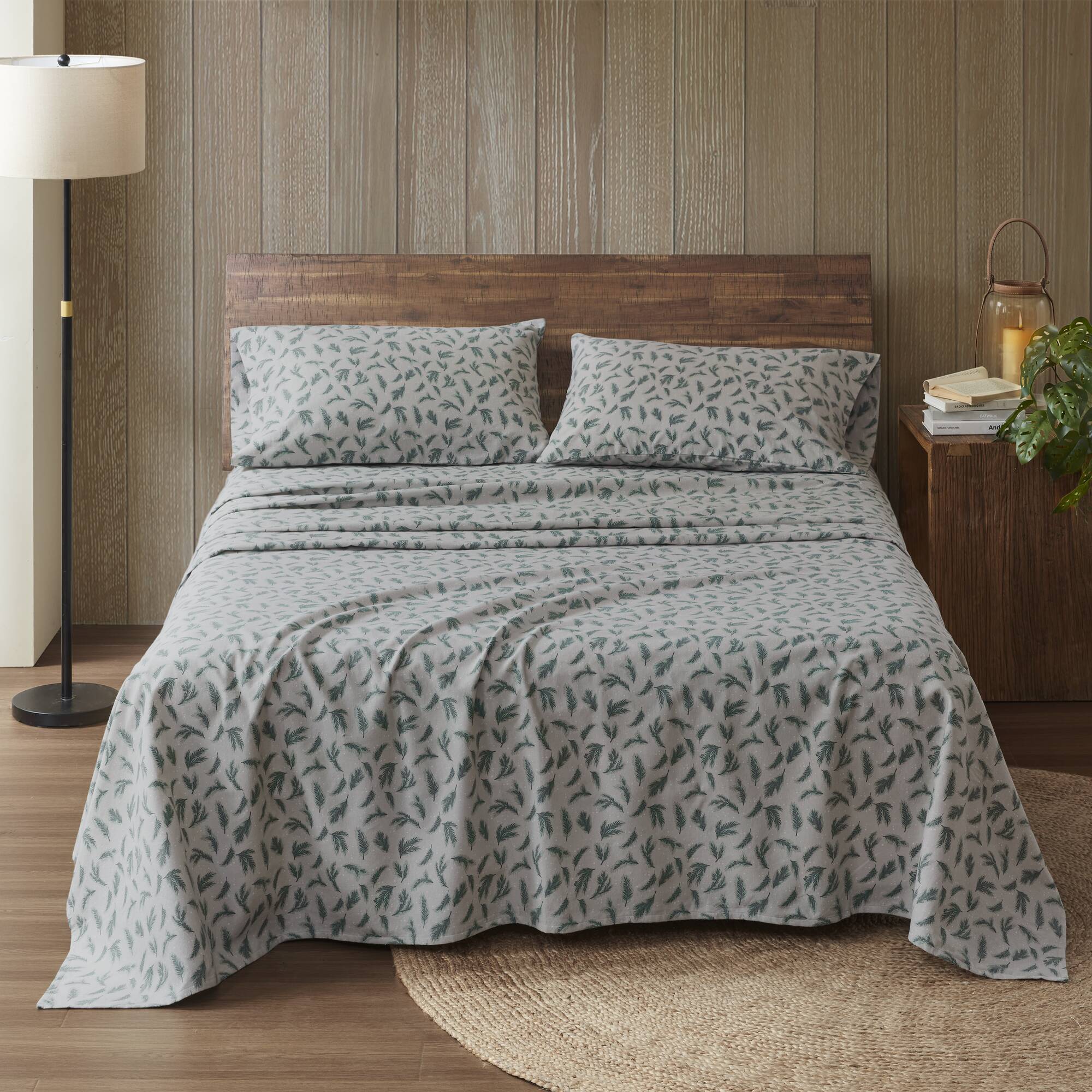 Flannel - Queen 100% Flannel Printed Sheet Set - Pine Branches