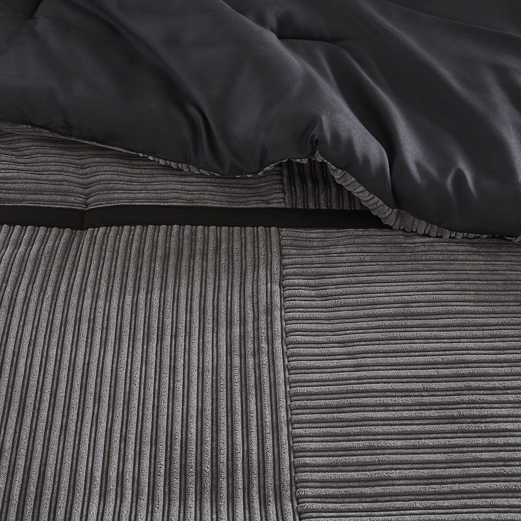Dallas - 7 Piece King Comforter Set - Gray