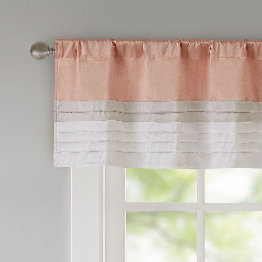 Amherst - Polyoni Pintuck Valance - Coral