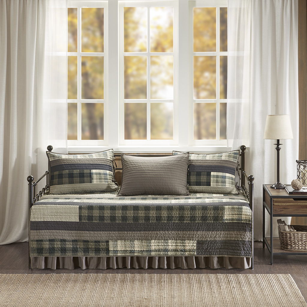 Winter Plains - 5 Piece Day Bed Cover Set - Tan