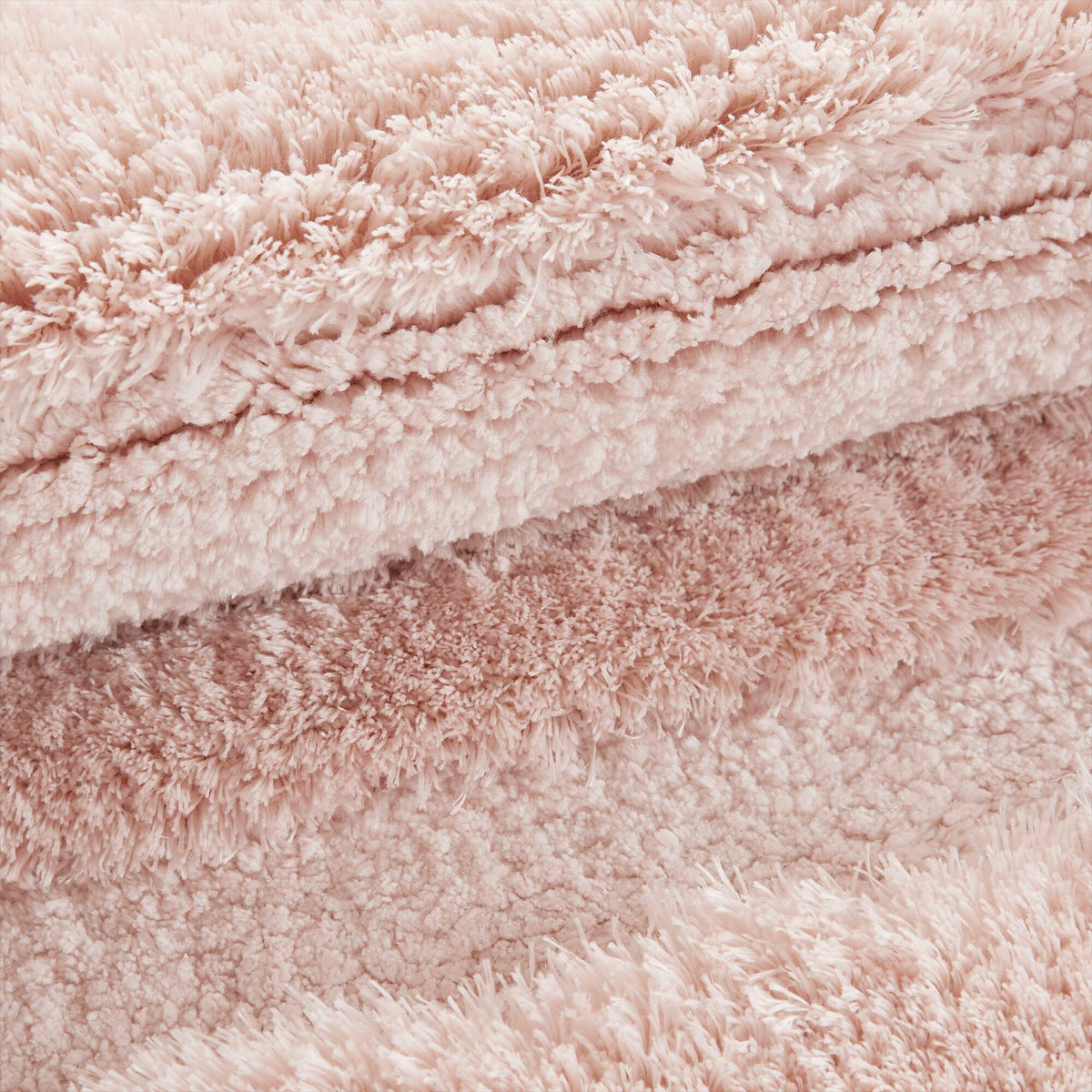 Tufted Pearl Channel - 21" x 34" Rug - Blush