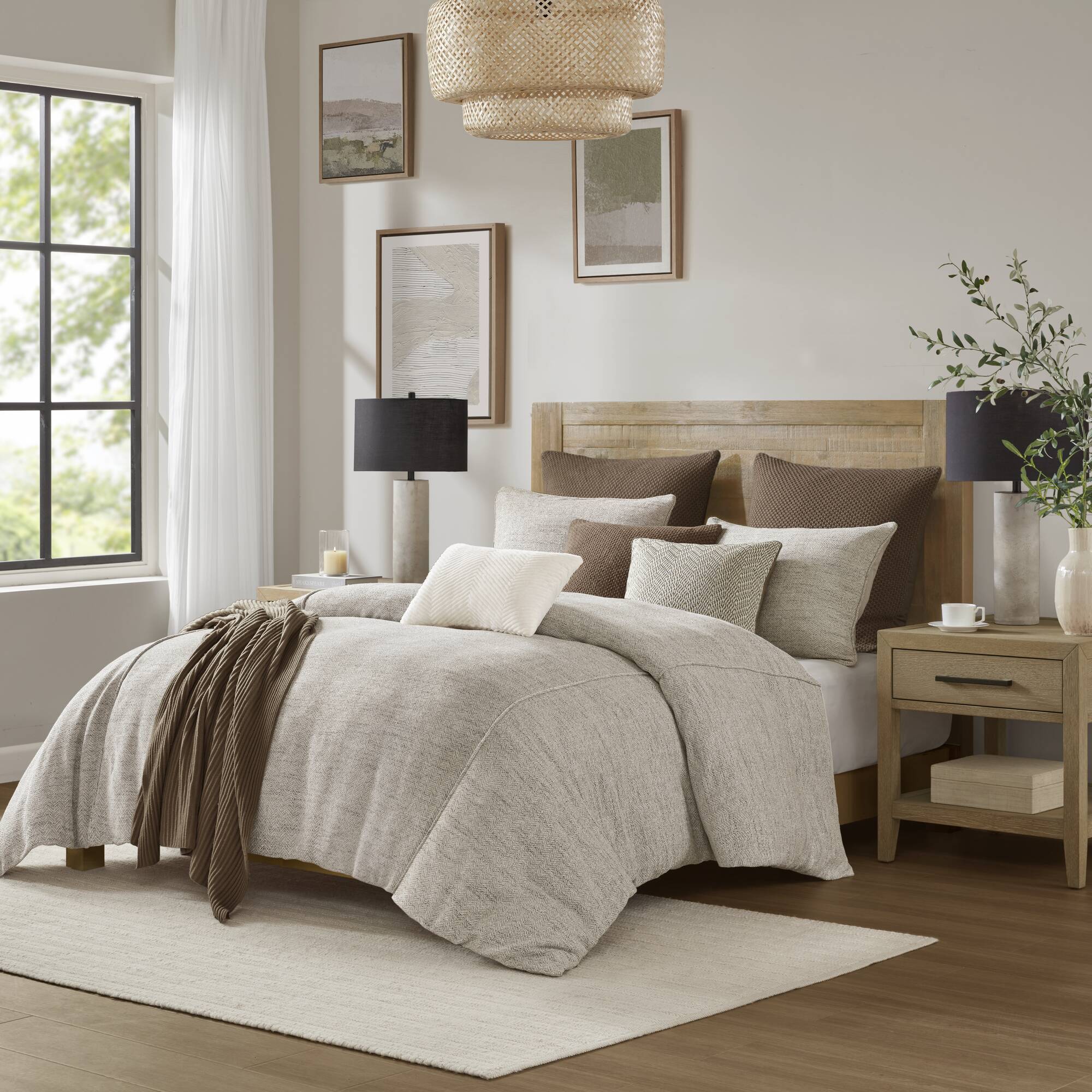 Chapman - 9 Piece King Comforter Set - Nuetual Ivory