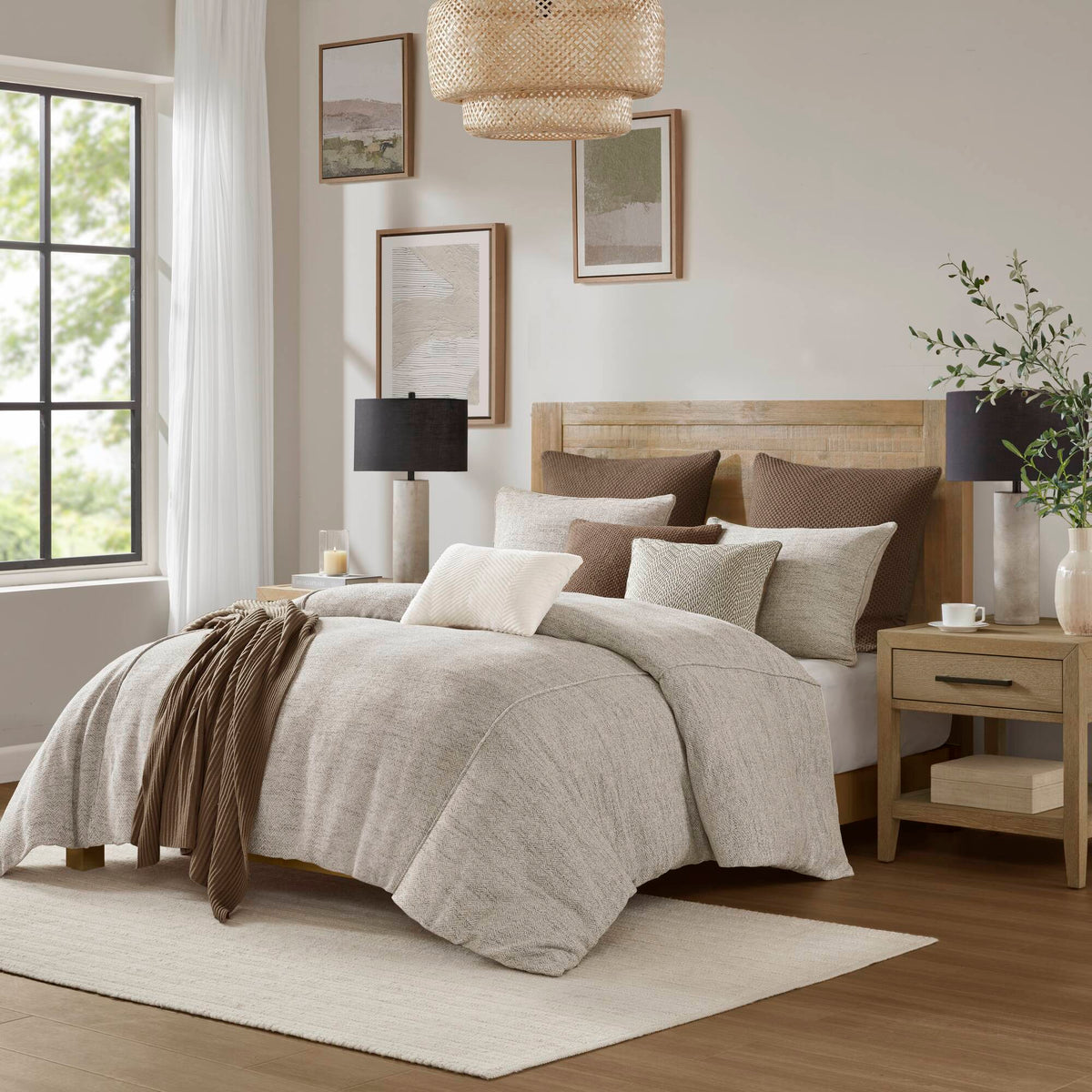 Chapman - 8 Piece Queen Comforter Set - Nuetual Ivory
