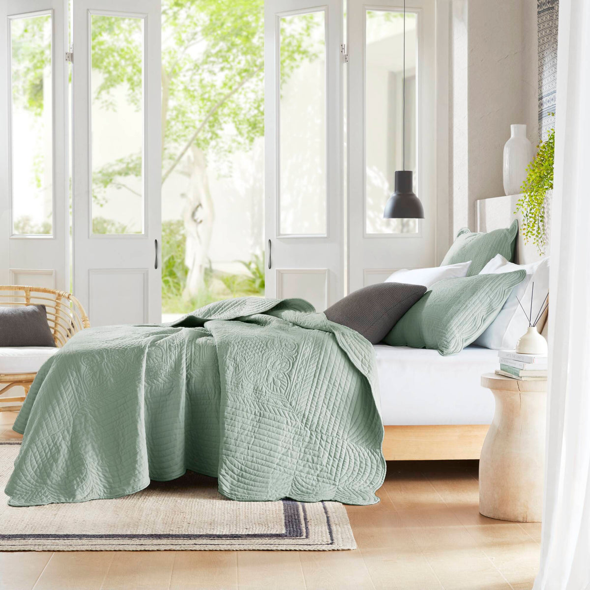 Tuscany - King 3 Piece Reversible Scalloped Edge Coverlet Set - Seafoam