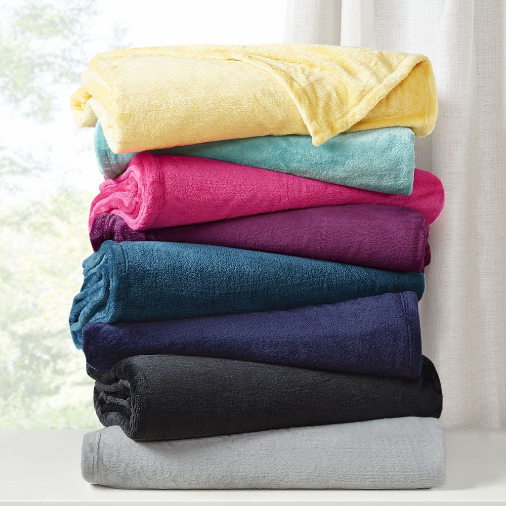 Microlight Plush - Twin Oversized Blanket - Aqua