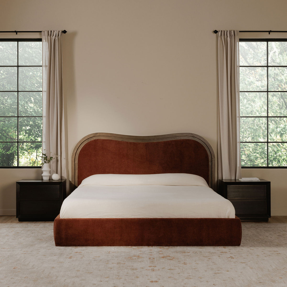 Camilla - Queen Bed - Chestnut