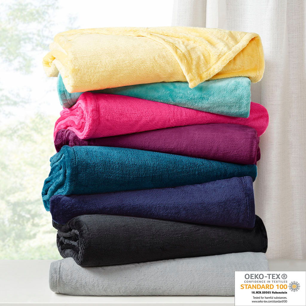 Microlight Plush - Twin Oversized Blanket - Yellow