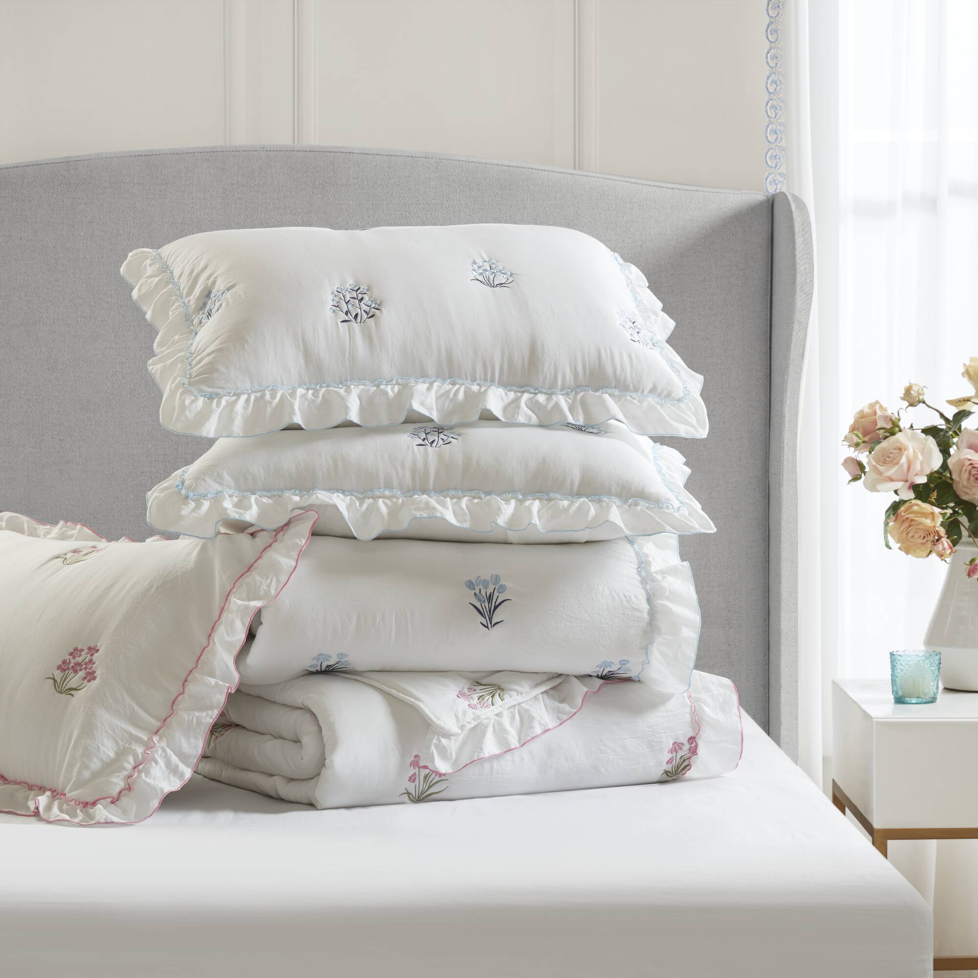 Aglaia - Twin Quilt Set - Pink