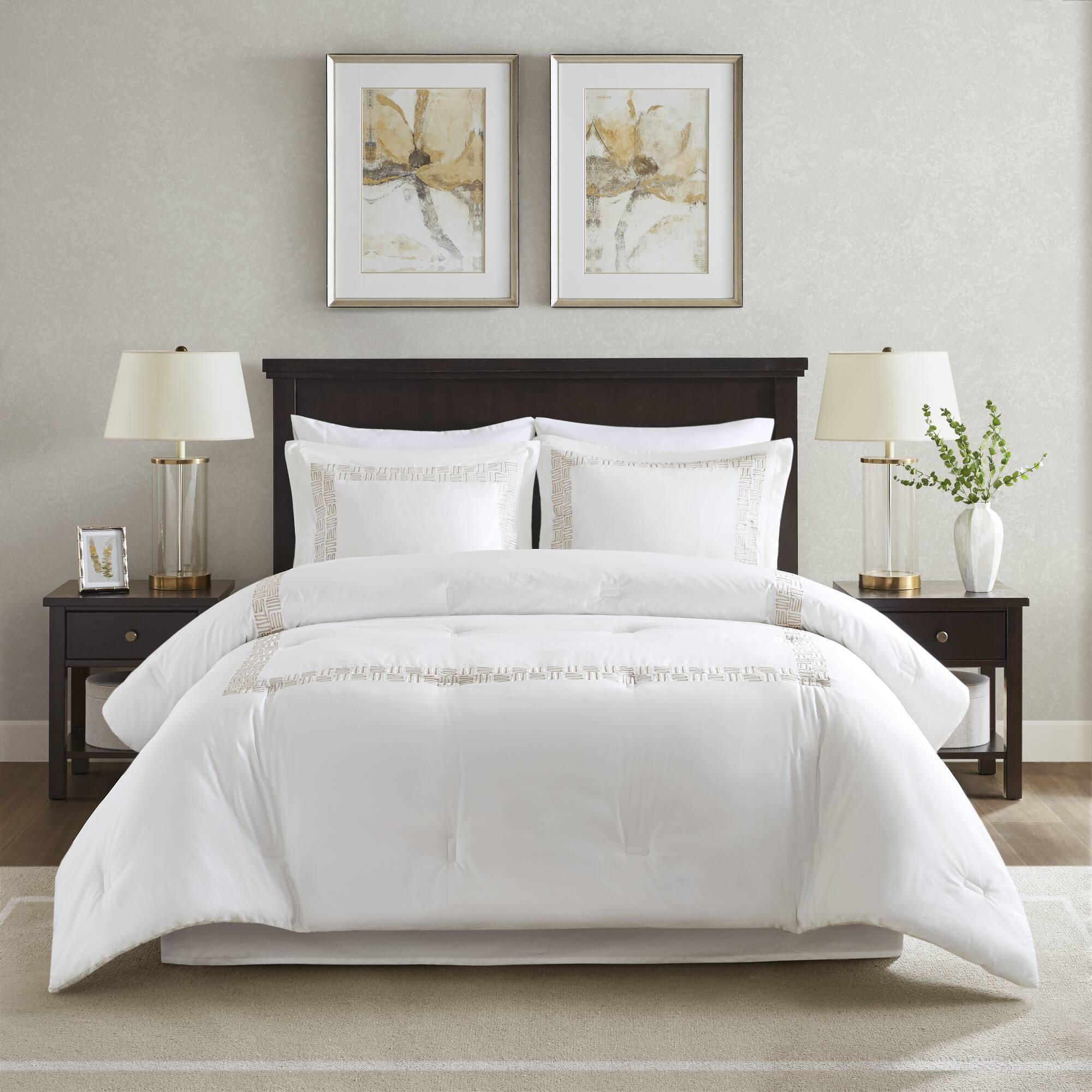 Nile - 4 Piece King Sateen With Embroidery Oversized Comforter Set - Multi
