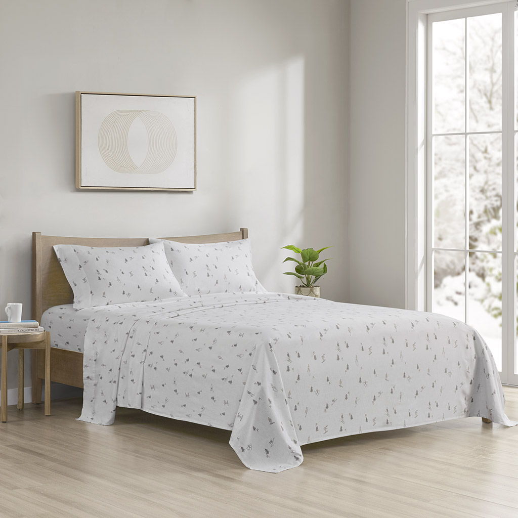 Cozy Cotton Flannel - Printed Full Sheet Set - Gray Skiers