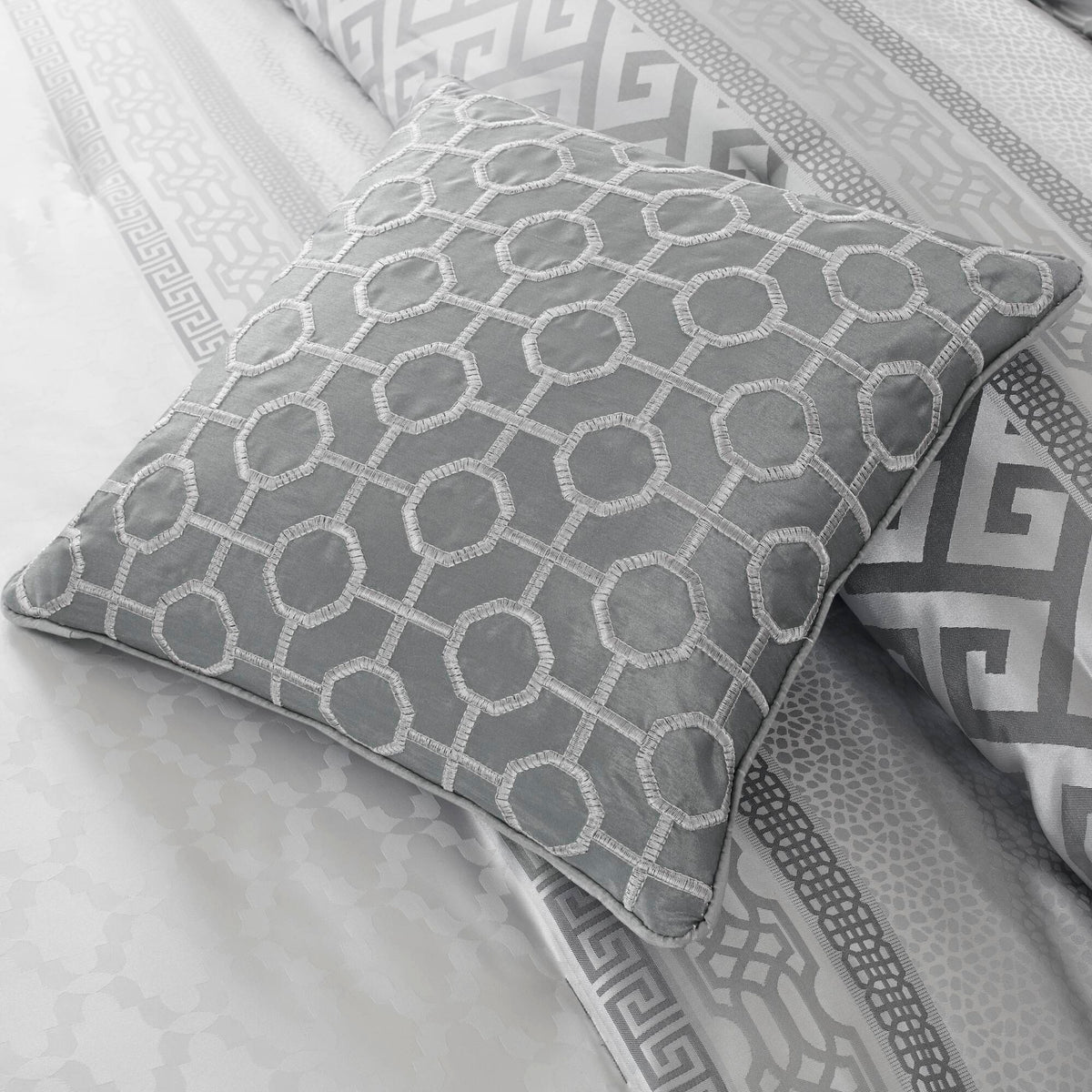 Bennett - King Piece Comforter (Set of 7) - Gray