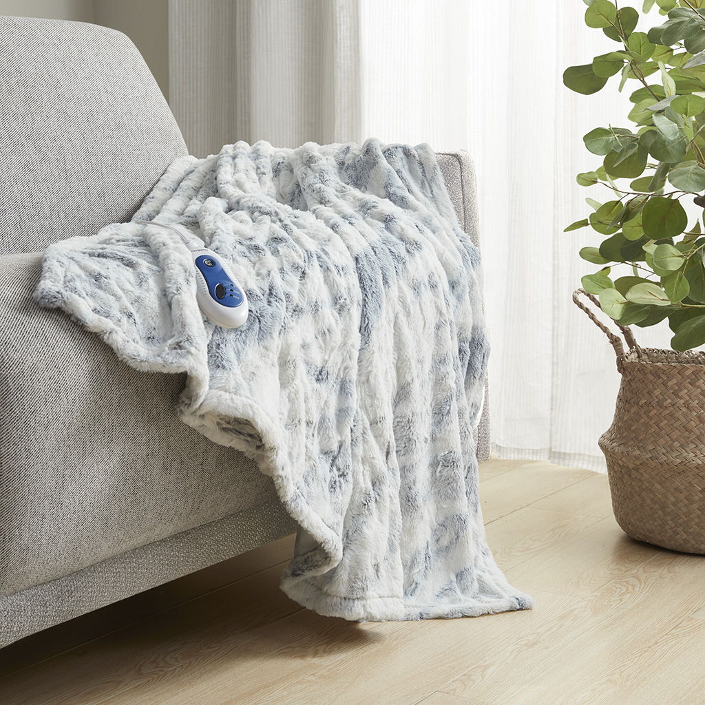 Zuri - Oversized Faux Fur Heated Throw - Gray / Blue