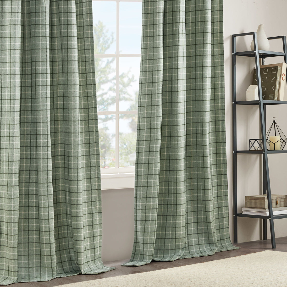 Anaheim - Plaid Rod Pocket and Back Tab Curtain Panel With Fleece Lining - Green