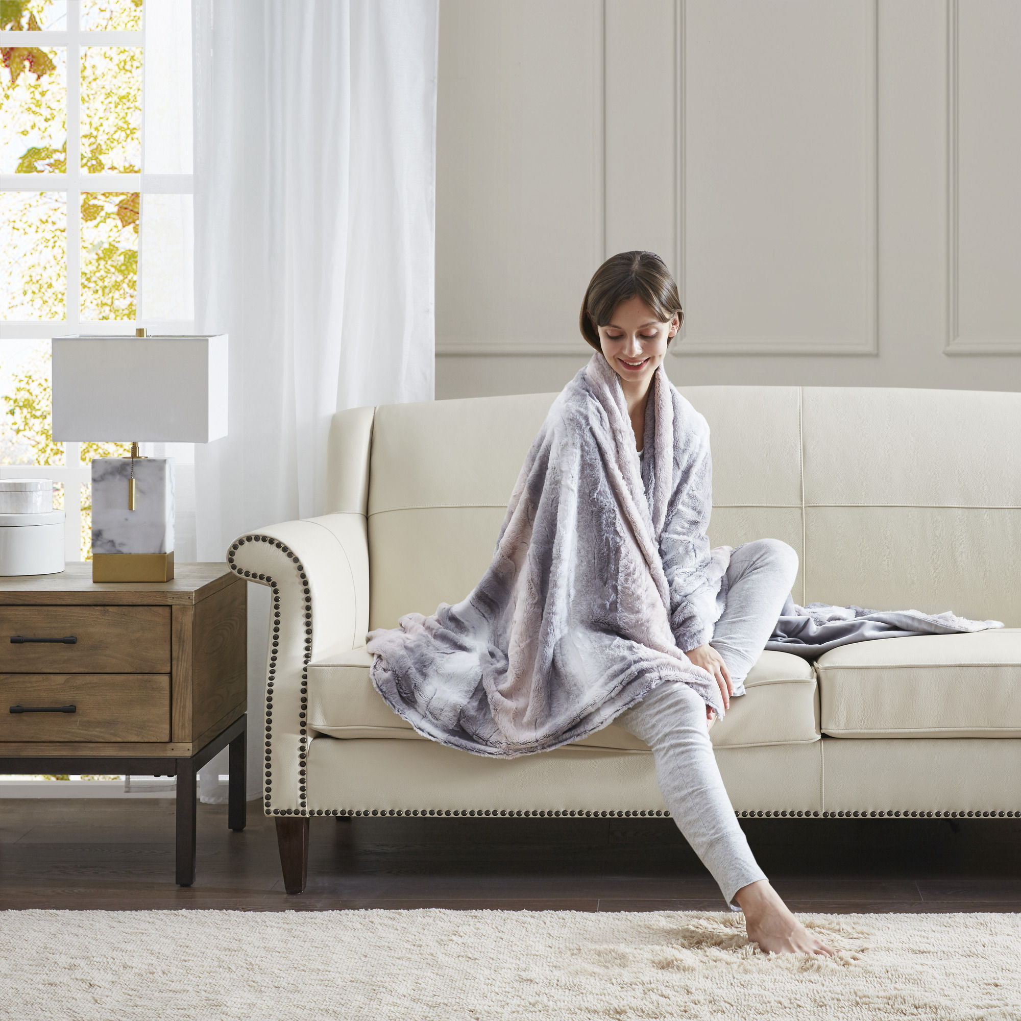 Zuri - Throw - Blush / Gray