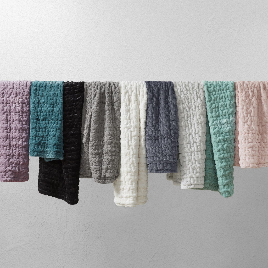 Ruched Fur - Ruched Throw - Aqua