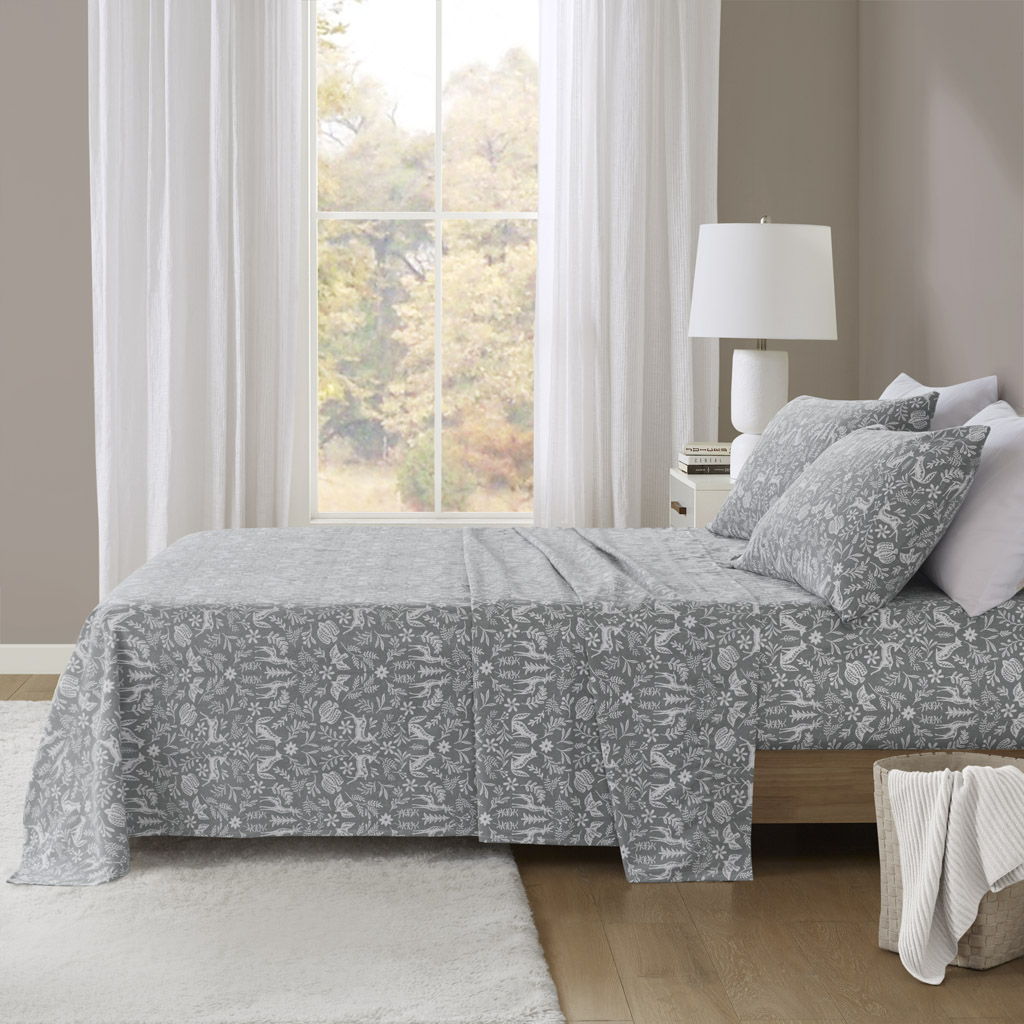 Oversized Flannel - 4 Piece Full Sheet Set - Sage Winter Fauna