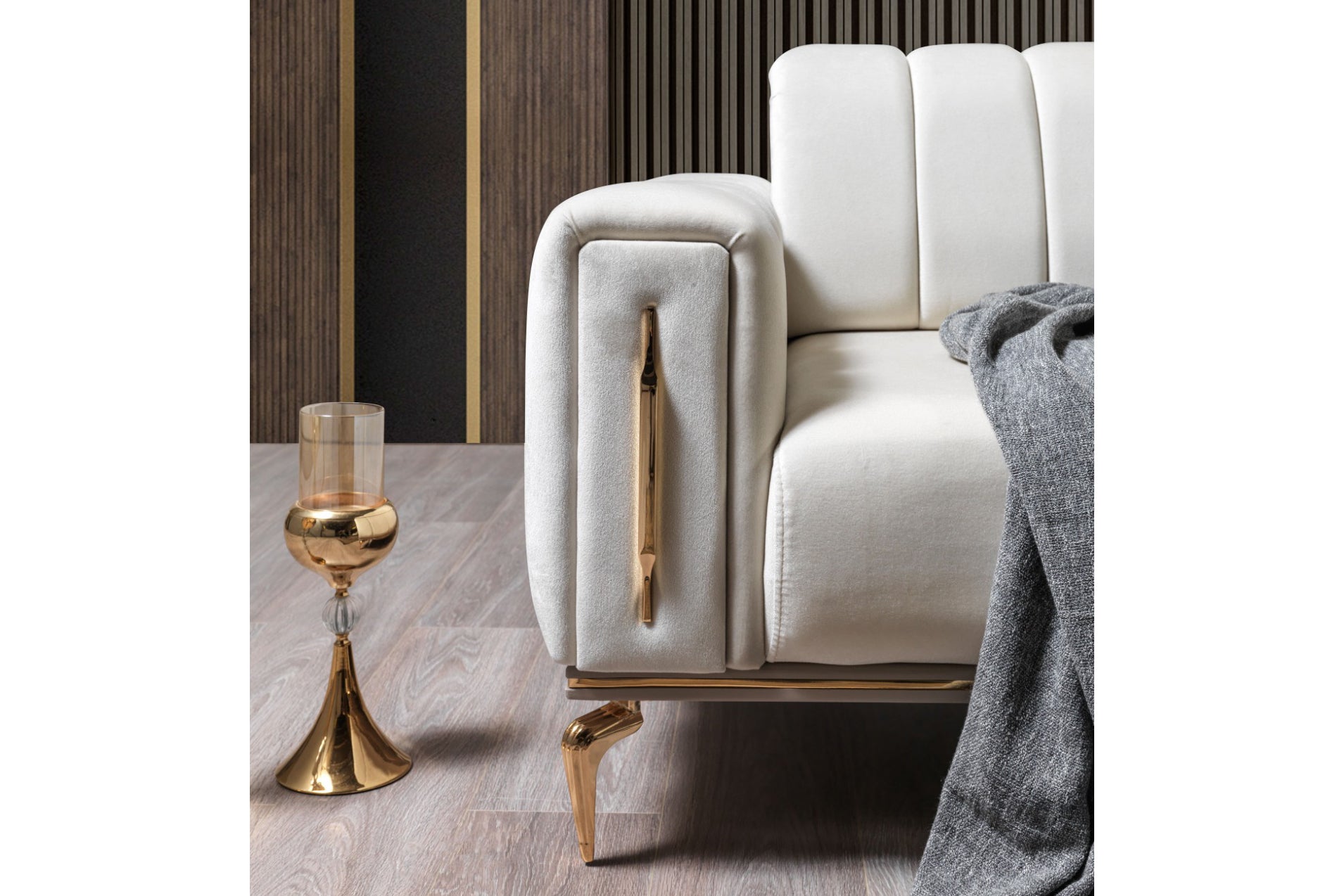 Zumrut Sofa